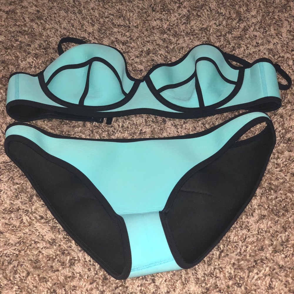 Bathing suit